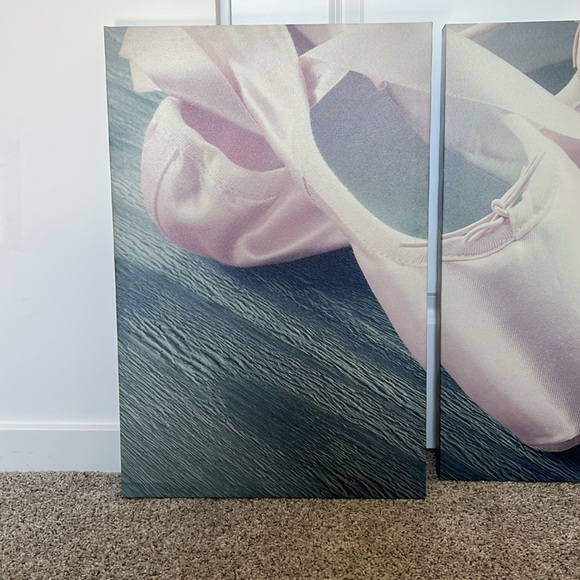 16” x 24” x 3 Pointe Shoe Canvas Set - Picture 3 of 7